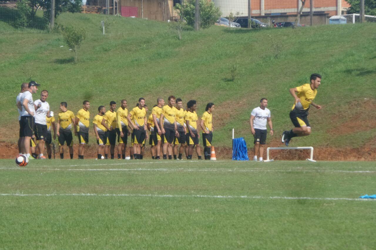 Treino do Criciúma no CT - 20/04