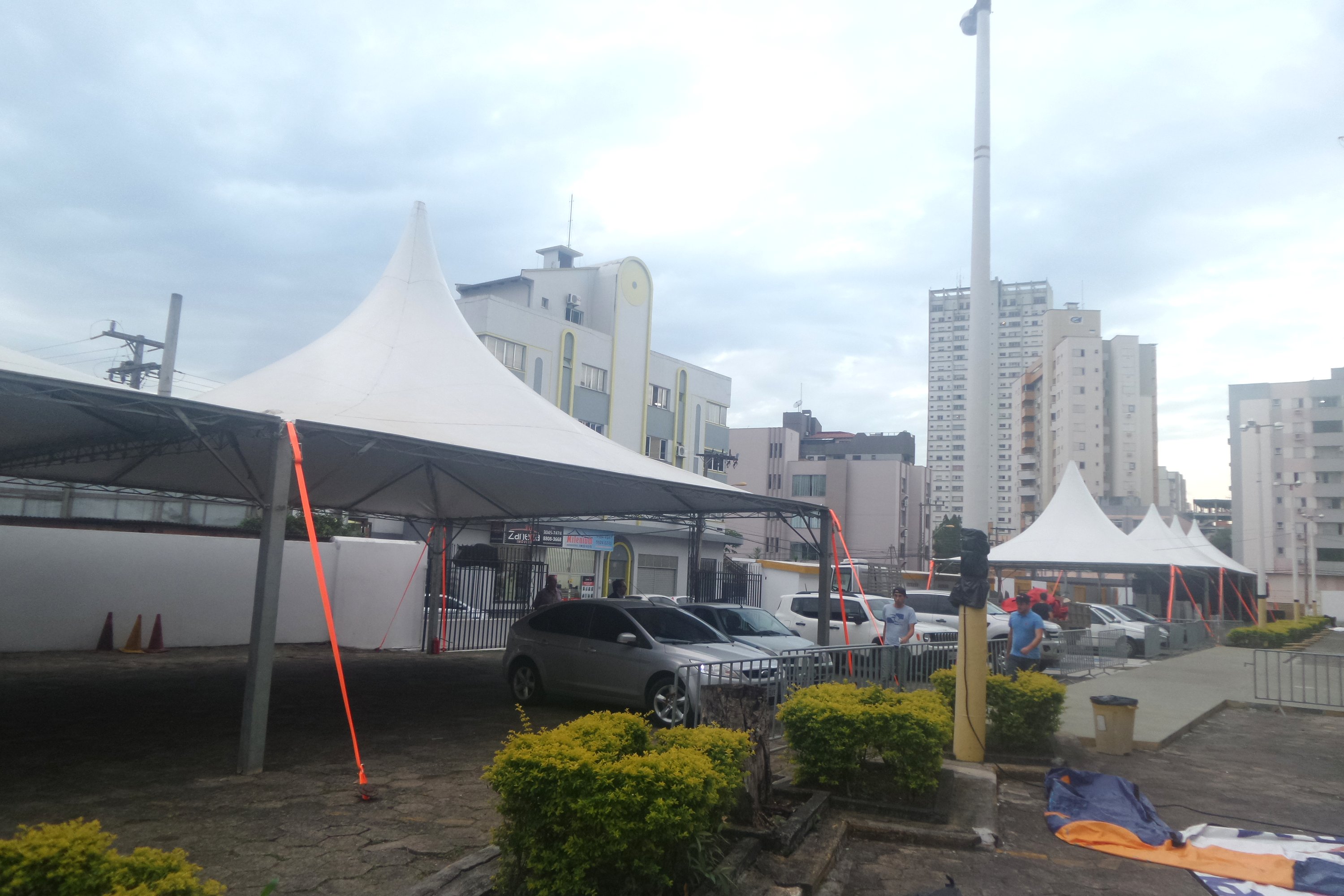Estrutura da festa de 70 anos do Criciúma