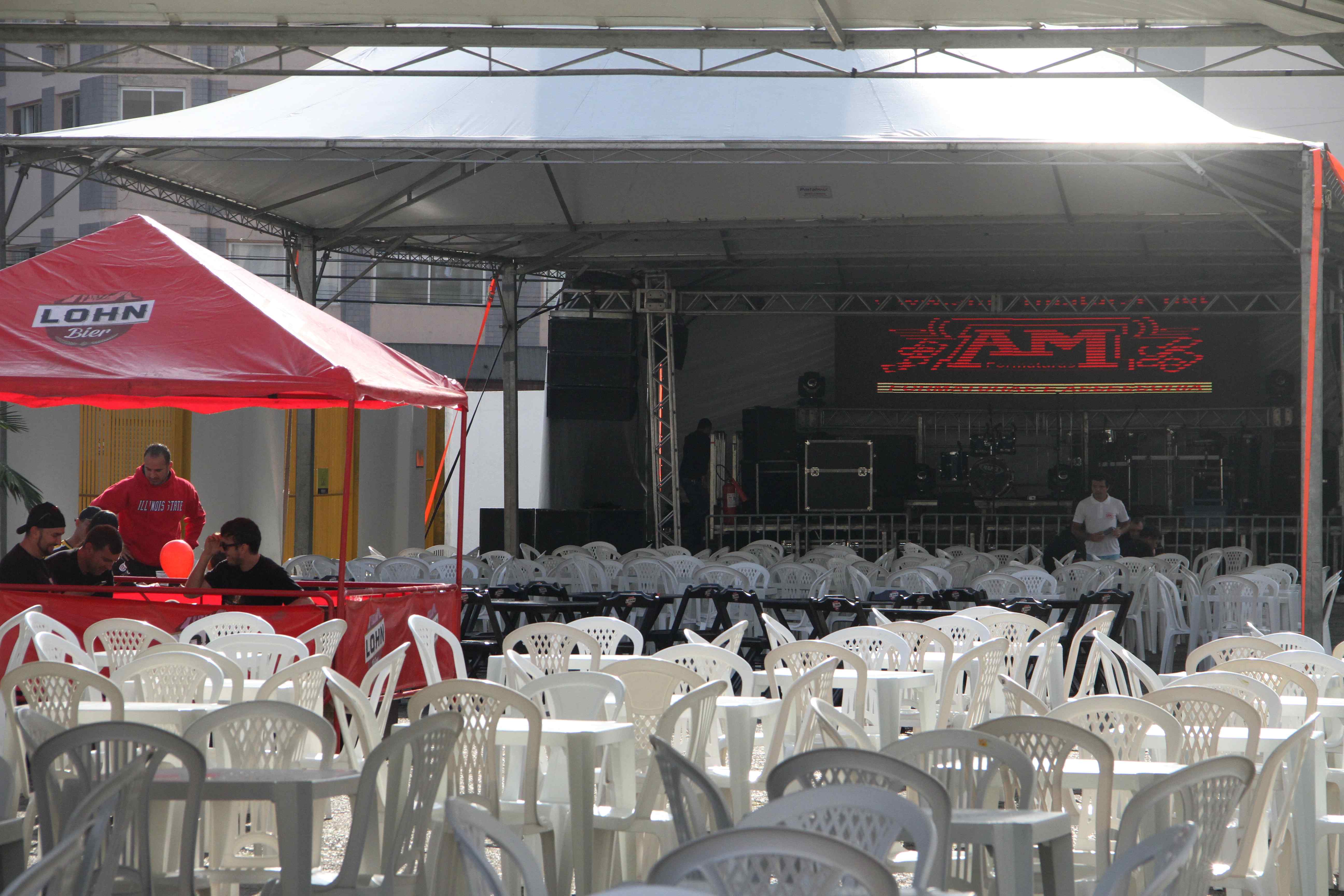 Preparativos Festa Carvoeira