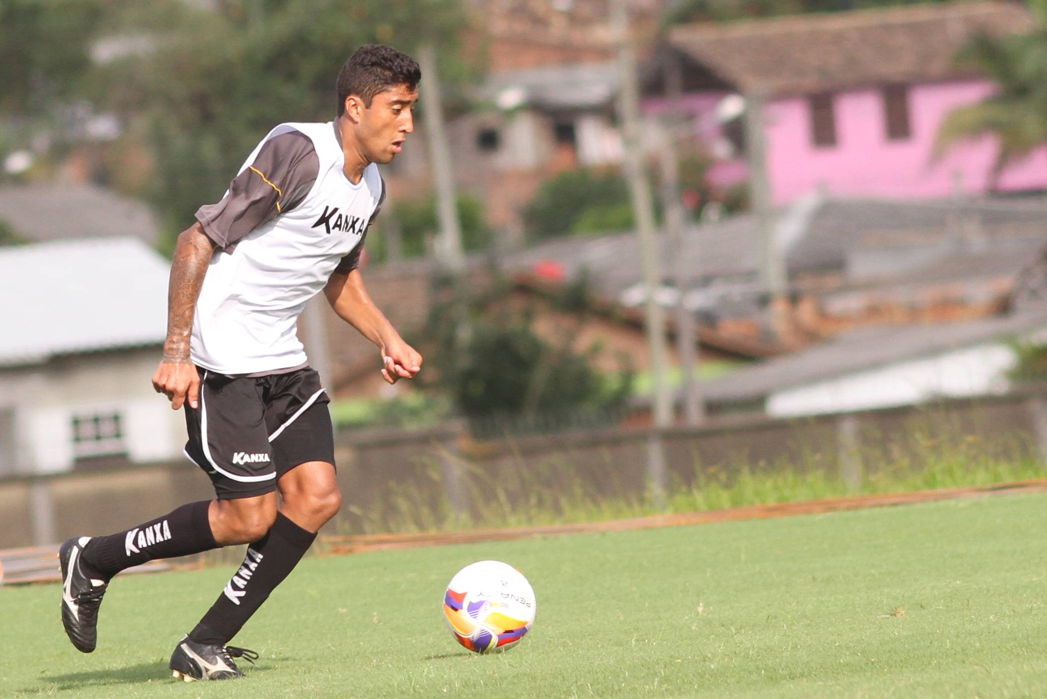 Tigre faz primeiro treino coletivo na temporada