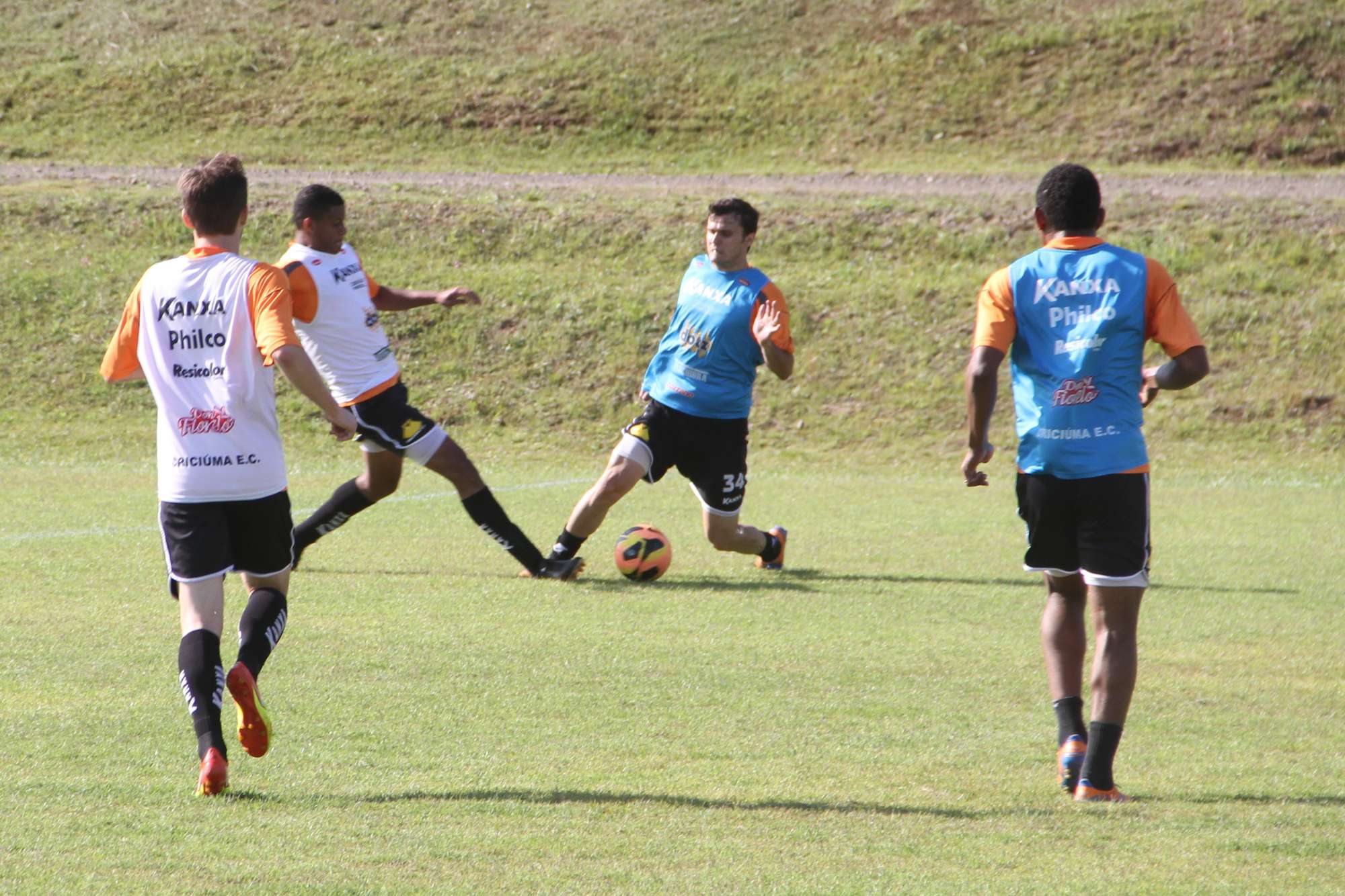 Tigre realiza trabalho técnico no CT