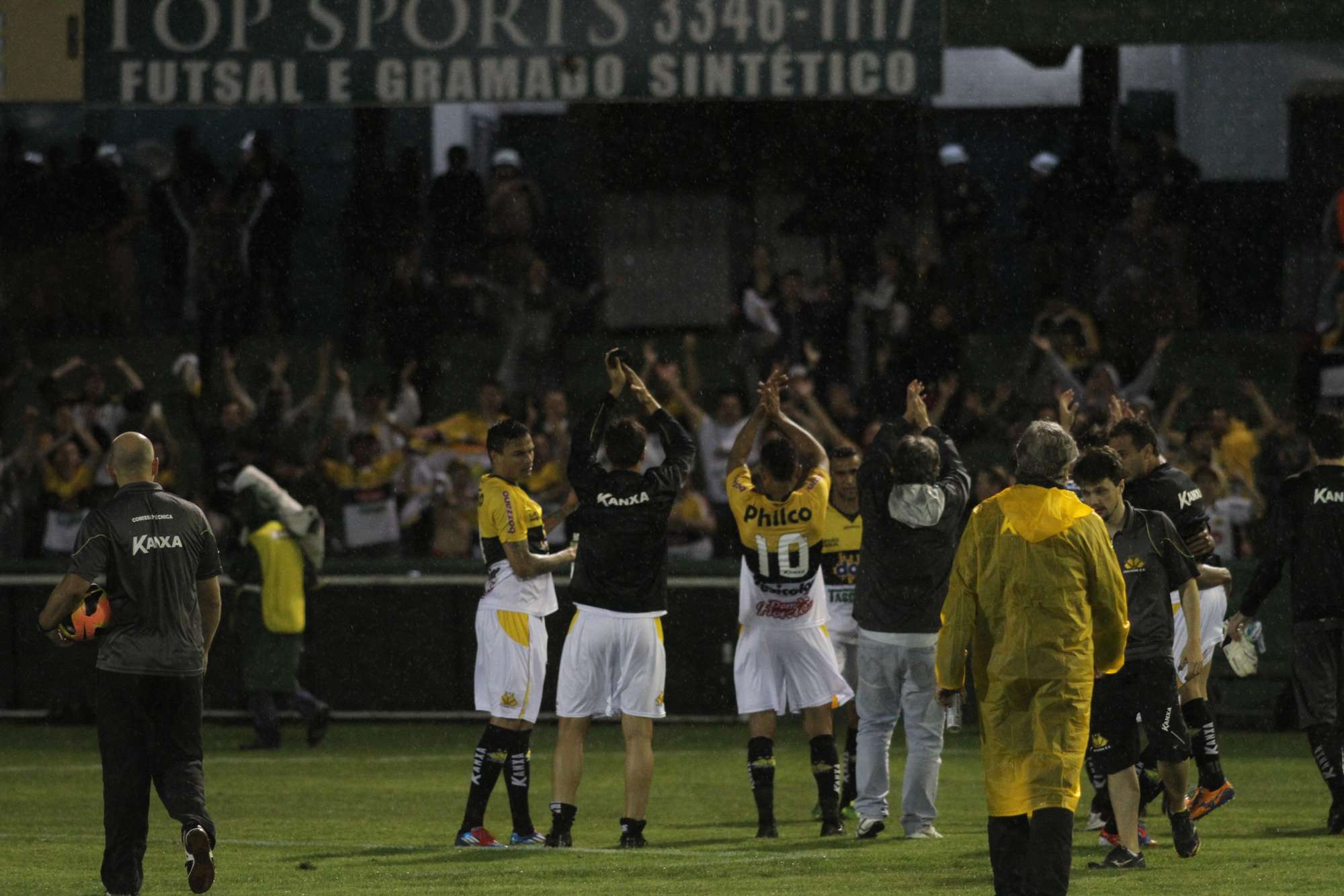Festa tricolor em solo paranaense