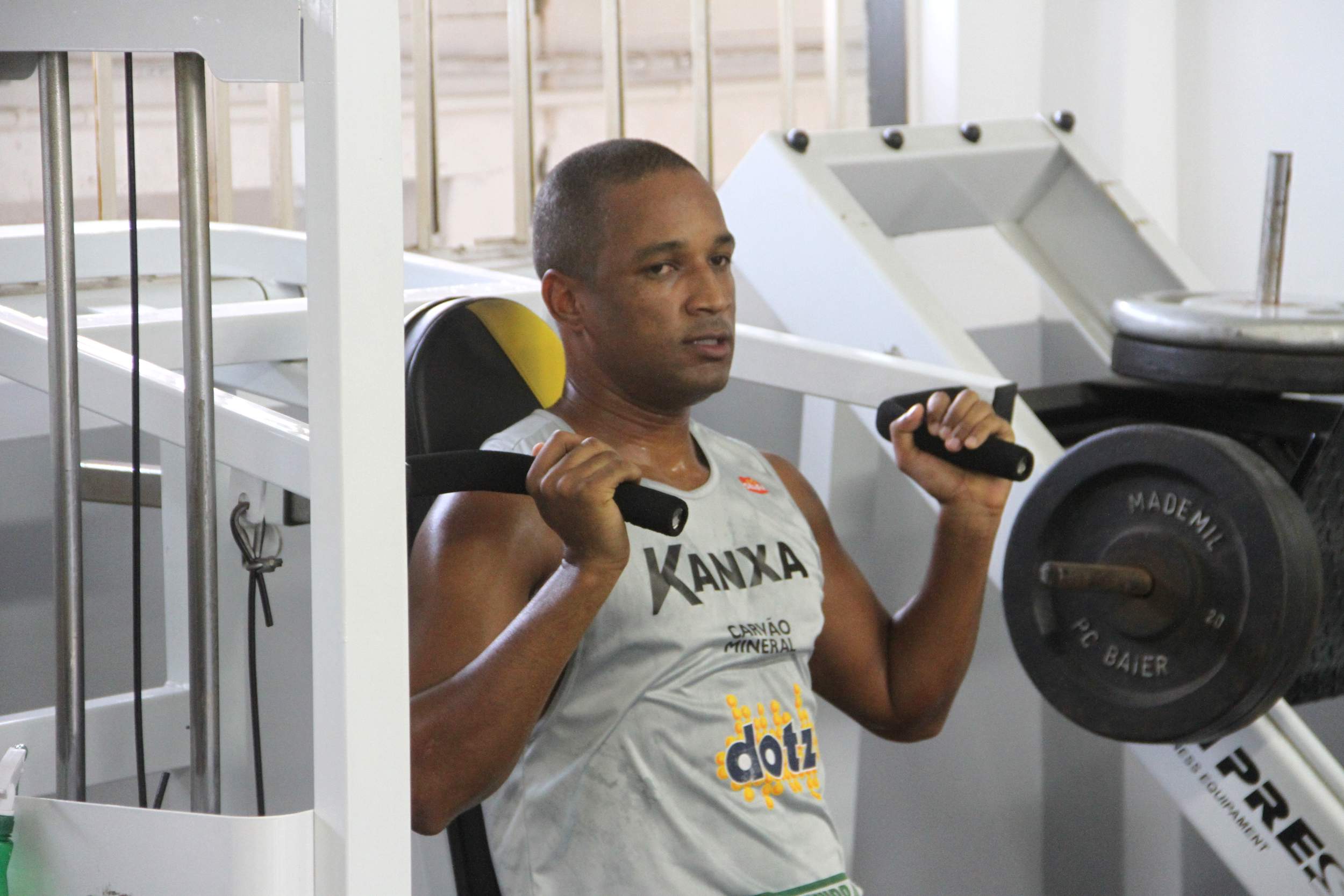 Trabalho de força movimenta o Criciúma