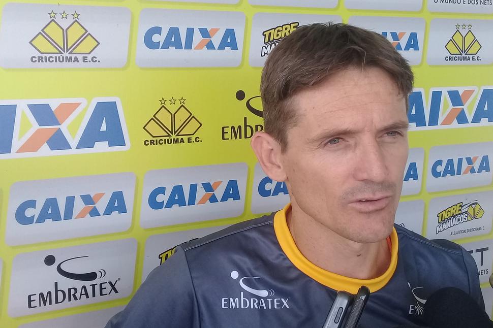 Entrevista coletiva auxiliar técnico Márcio Hahn 28/12