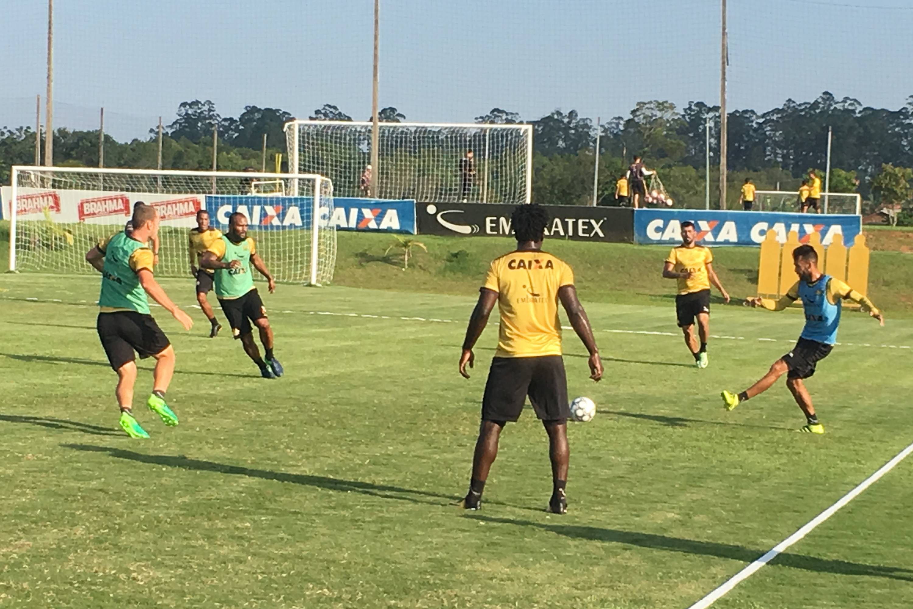 Treino do Criciúma no CT - 09/04 (Tarde)