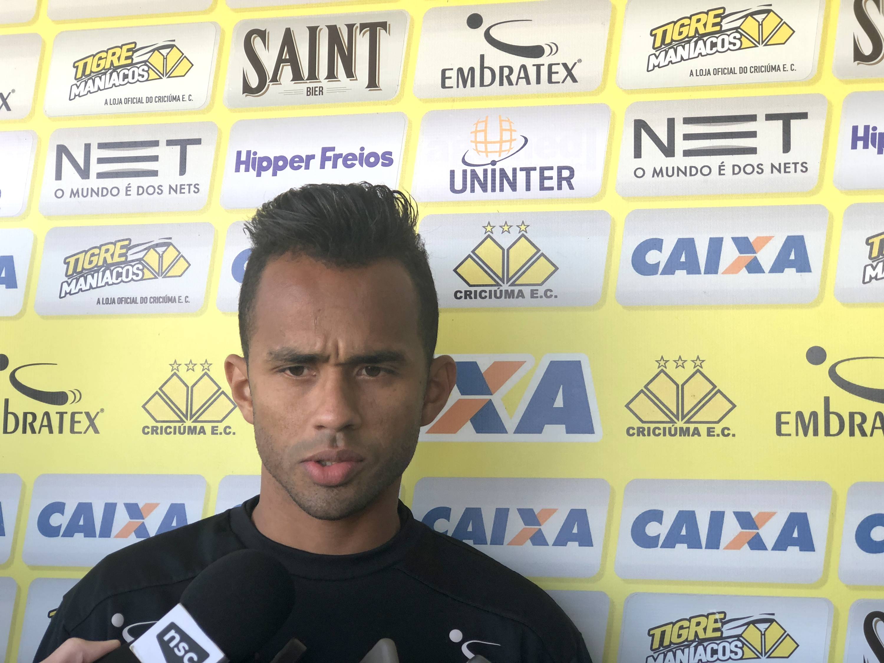 Entrevista coletiva Sueliton - 24/05