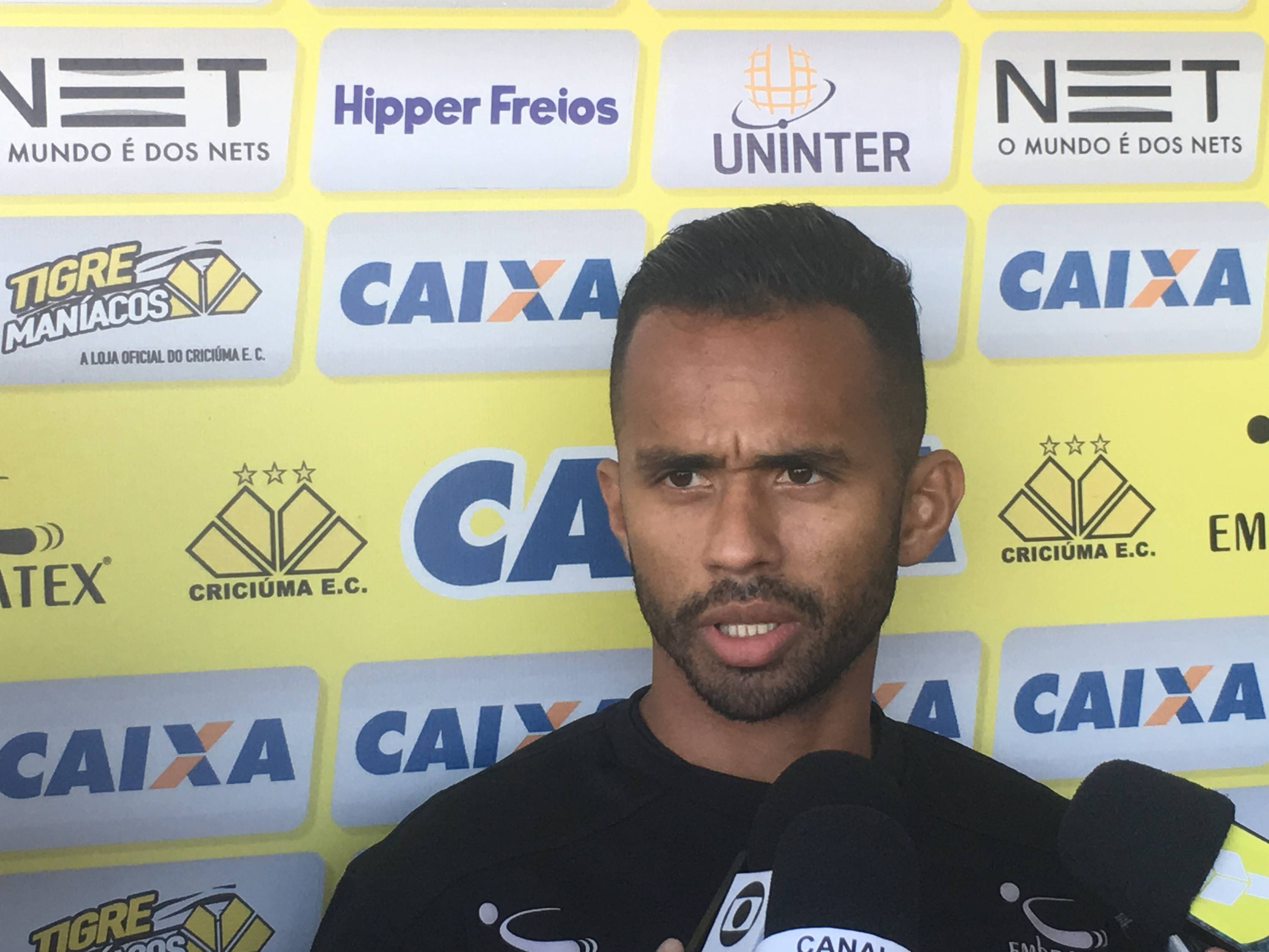 Entrevista coletiva Sueliton - 13/06