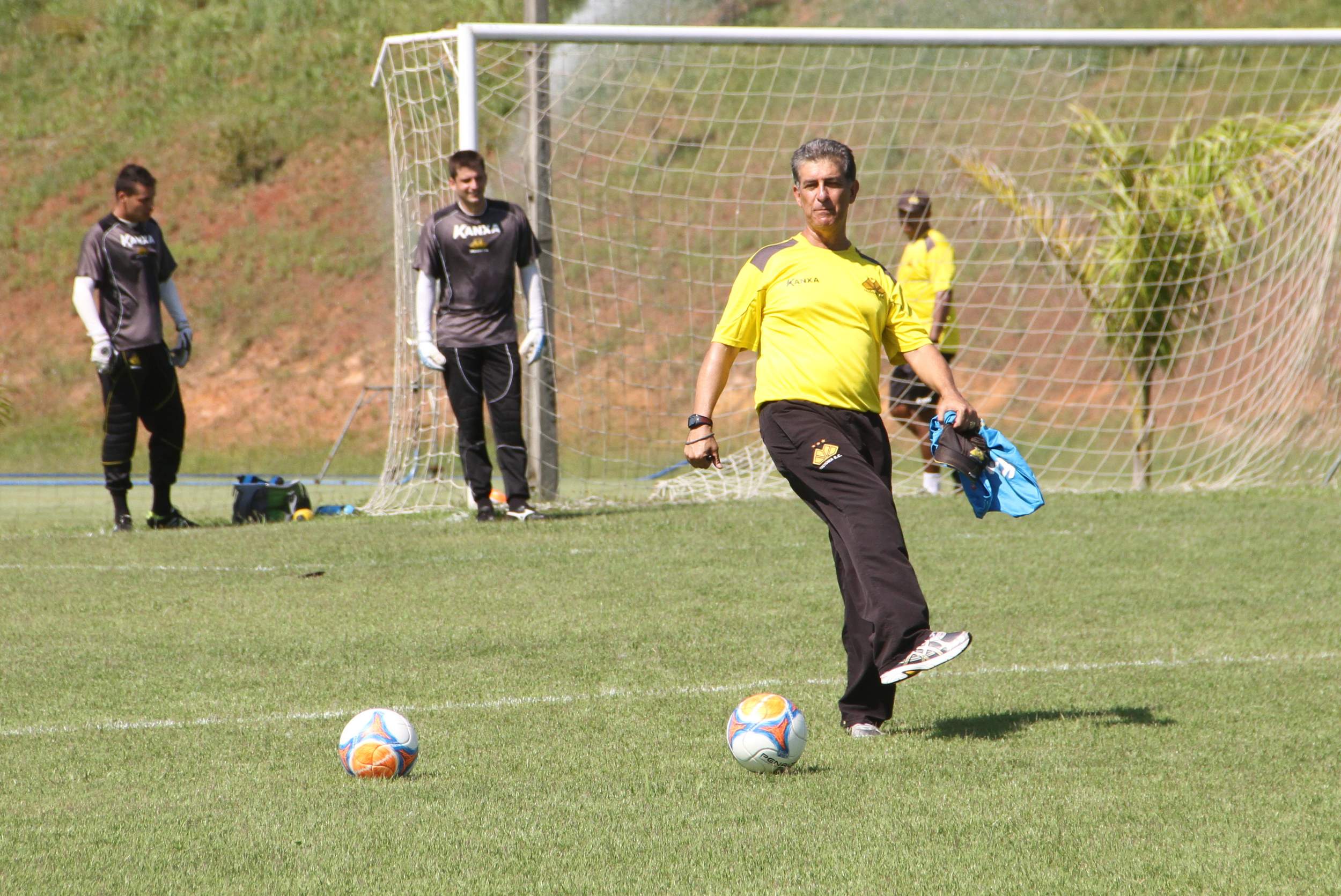 Tigre faz último treino antes de duelo de quinta