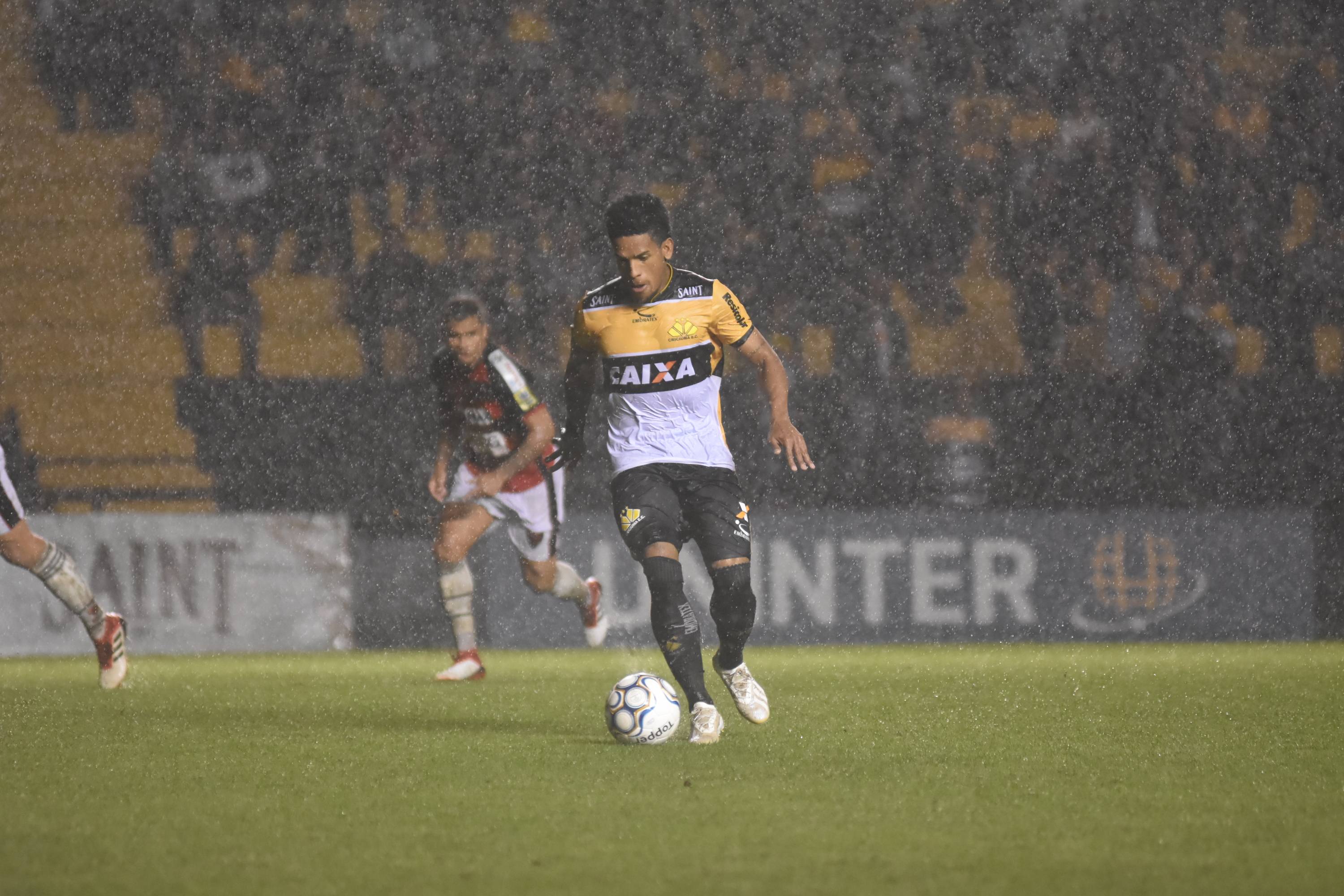 Fotos: Criciúma x Oeste - 02/10