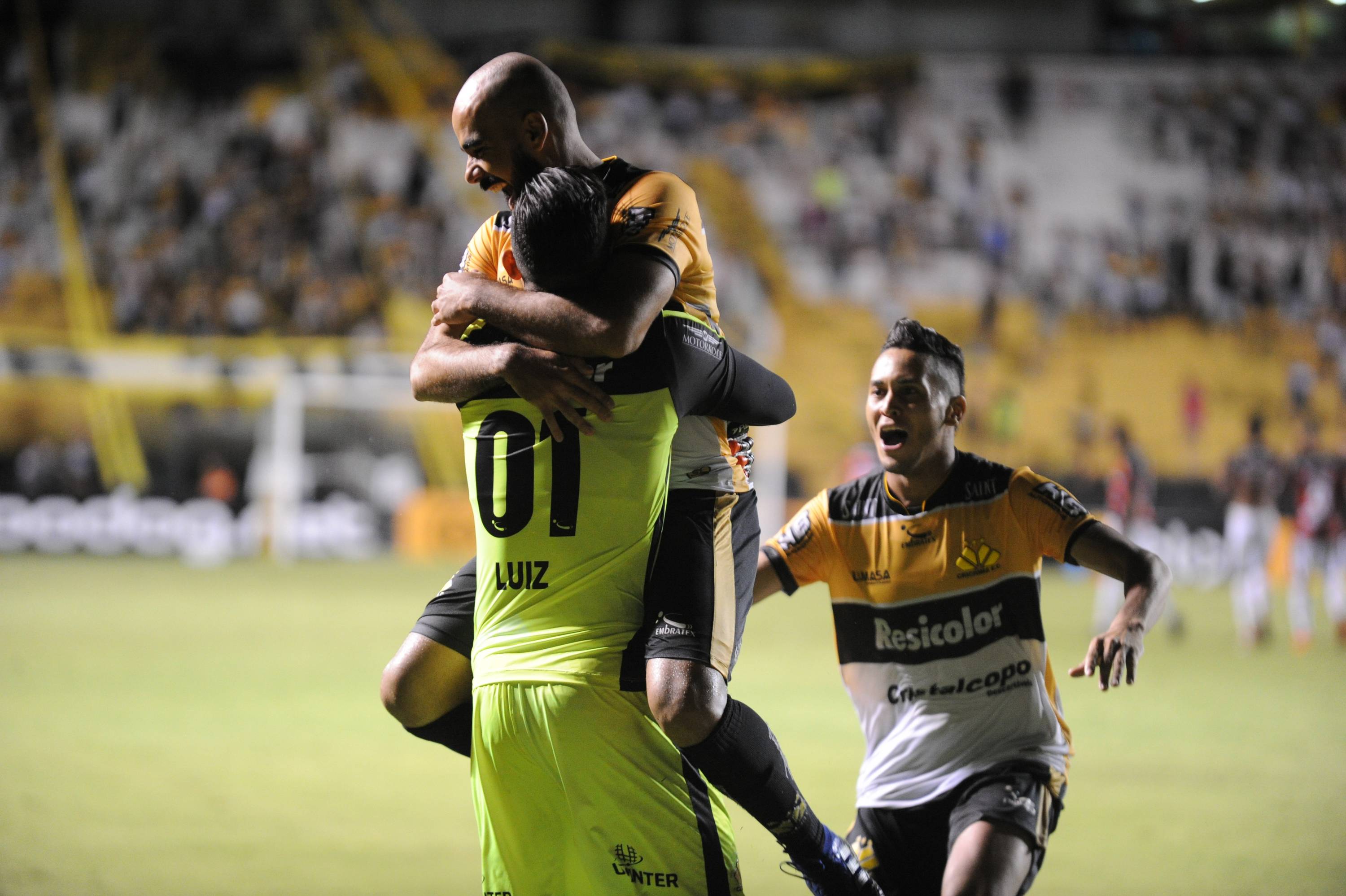 Fotos: Criciúma x Oeste - 21/02