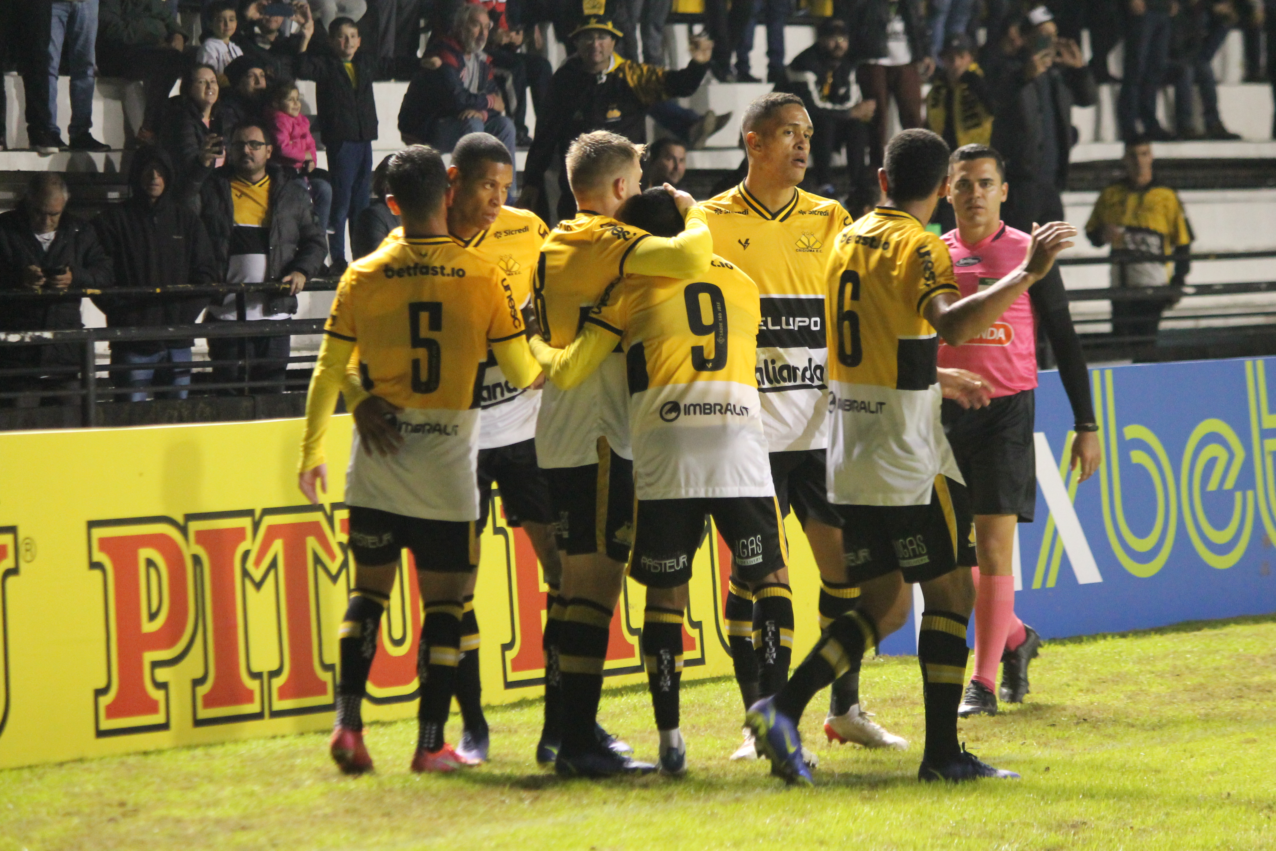 Fotos Criciúma x Atlético Catarinense 13/06